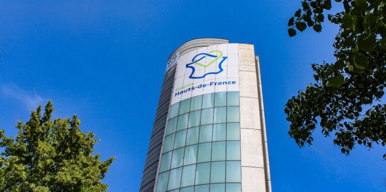 Budget primitif 2025 : un budget en baisse, une Région en recul
